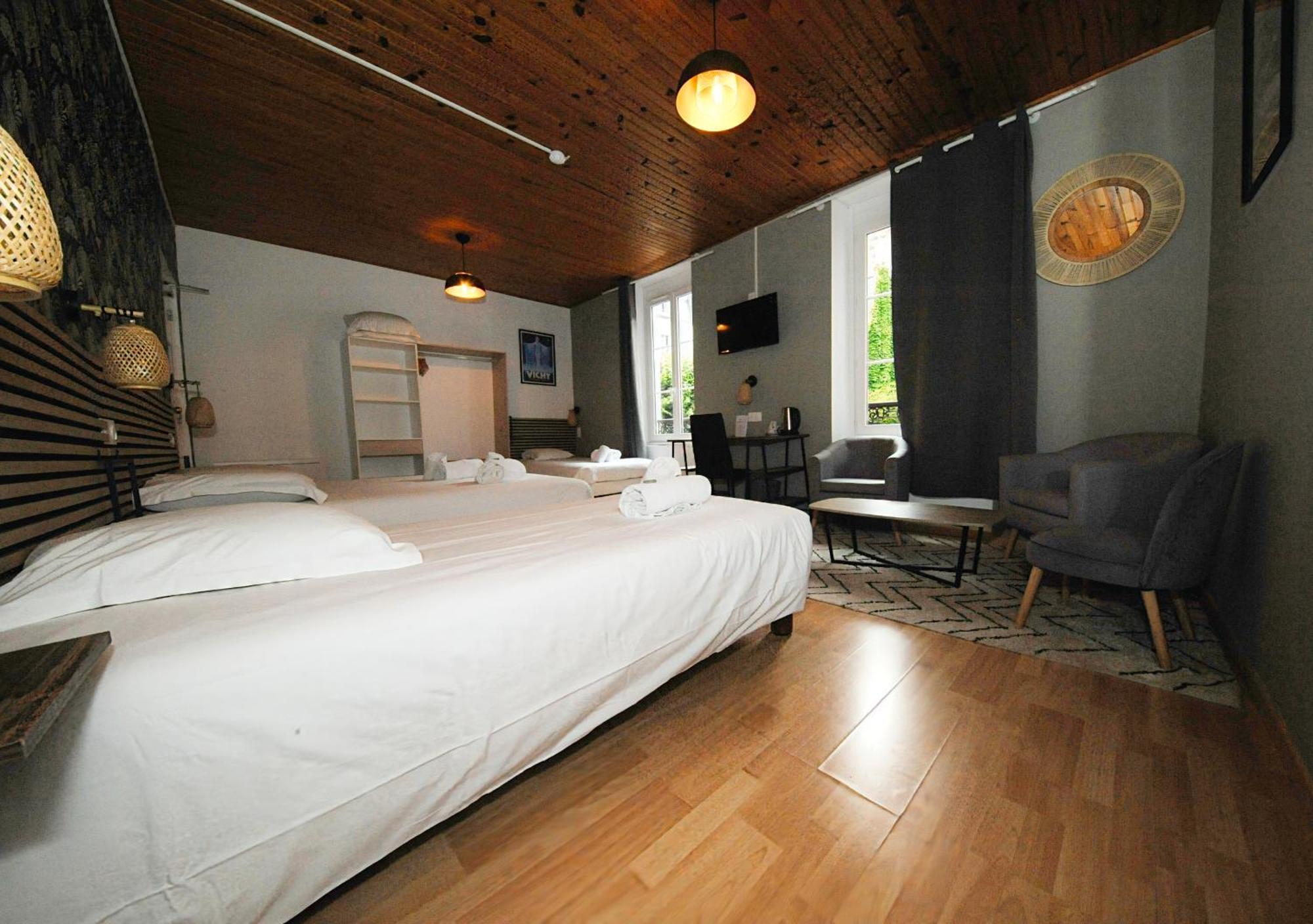 Hotel & Restaurant Le Patio Віші Екстер'єр фото